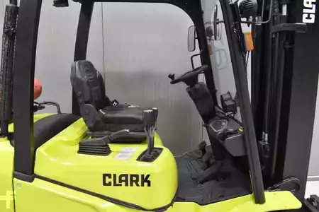 Gas truck 2017  Clark GTS 25L (5)