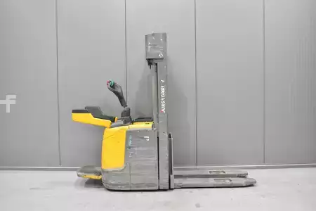 Ruční vysokozdvižný vozík 2017  Jungheinrich ERC 220 (3)