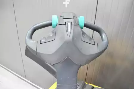 Ruční vysokozdvižný vozík 2017  Jungheinrich ERC 220 (6)