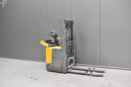 Apilador eléctrico 2019  Jungheinrich ERC 212 (1)