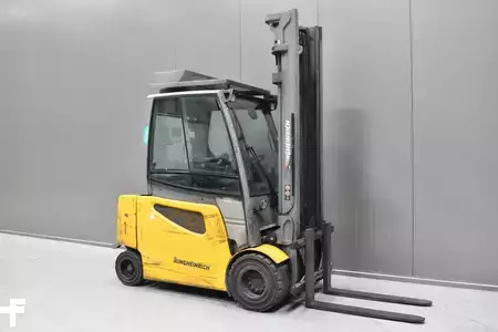 El Truck - 4-hjul 2019  Jungheinrich EFG S 30 (1)