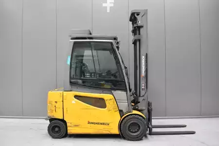El Truck - 4-hjul 2019  Jungheinrich EFG S 30 (3)