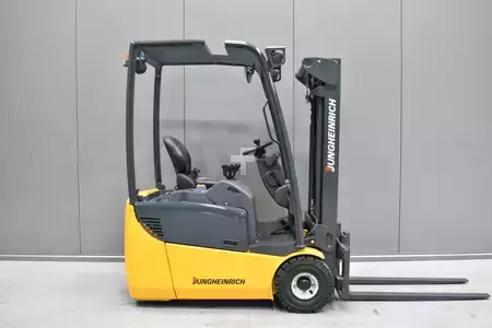 Carrelli elettrici 3 ruote 2014  Jungheinrich EFG 115 (3)