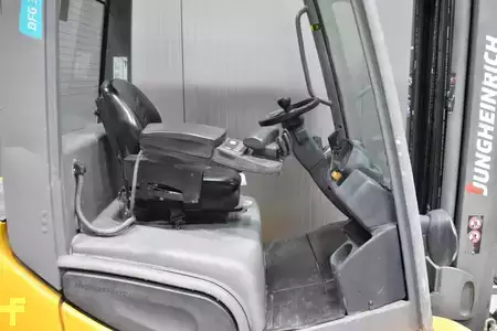 Dieselový VZV 2017  Jungheinrich DFG 320 s (5)