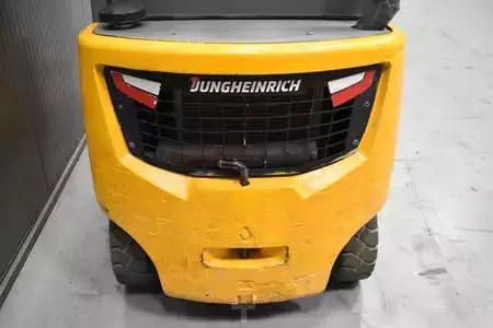 Dieselový VZV 2017  Jungheinrich DFG 320 s (9)