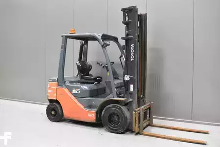 Dízel targoncák 2022  Toyota 52-8FDF20 (1)