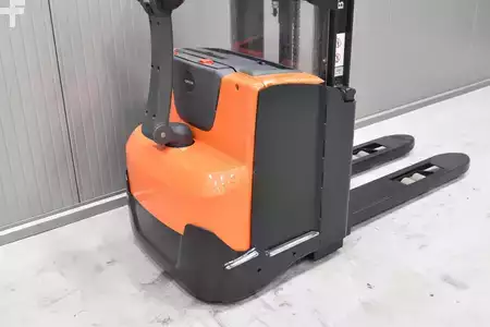 Wózek wysokiego podnoszenia 2019  Toyota SWE 120 (7)