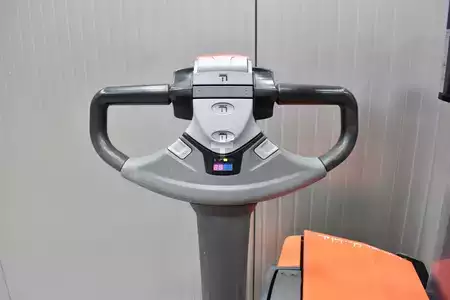 Wózek wysokiego podnoszenia 2017  Toyota SWE 200D (6)