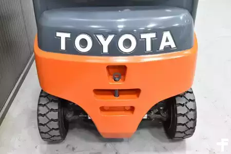 Eléctrico - 4 rodas 2020  Toyota 8FBM20T (9)