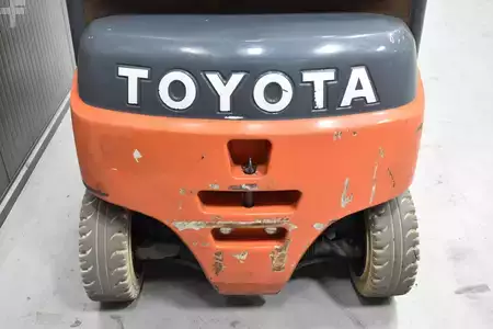 Eléctrico - 4 rodas 2020  Toyota 8FBM20T (9)