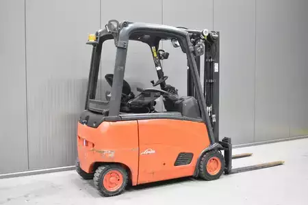 4-wiel elektrische heftrucks 2013  Linde E 16 PH - 01 (4)