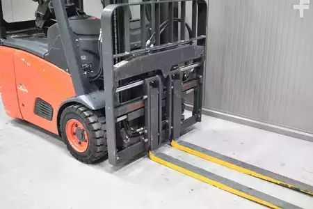 3-wiel elektrische heftrucks 2013  Linde E 12 - 01 (6)