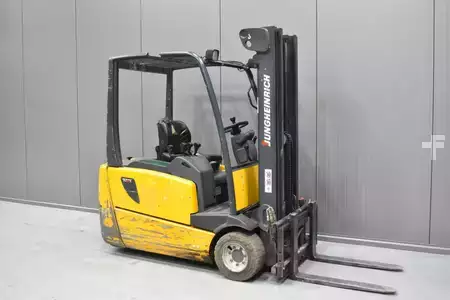 Eléctrica de 3 ruedas 2003  Jungheinrich EFG-DFac 18L (1)