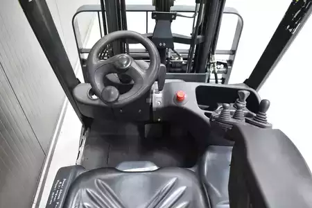 3-wiel elektrische heftrucks 2013  Linde E 12 - 01 (7)