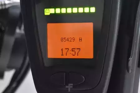 3-wiel elektrische heftrucks 2014  Linde E 12 - 02 (10)