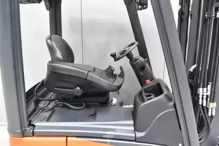 3-wiel elektrische heftrucks 2014  Linde E 12 - 02 (5)