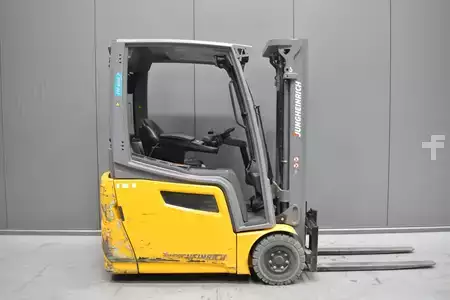 3-wiel elektrische heftrucks 2020  Jungheinrich EFG 216 k (3)