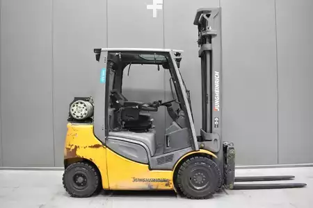 LPG VZV 2019  Jungheinrich TFG 425s (2)