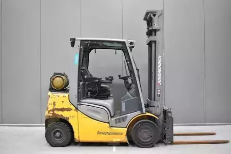 LPG VZV 2019  Jungheinrich TFG 425s (2)