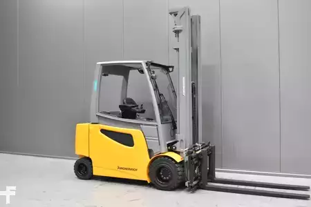 4-wiel elektrische heftrucks 2018  Jungheinrich EFG S 30 s (1)