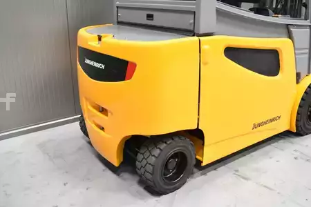 4-wiel elektrische heftrucks 2018  Jungheinrich EFG S 30 s (8)