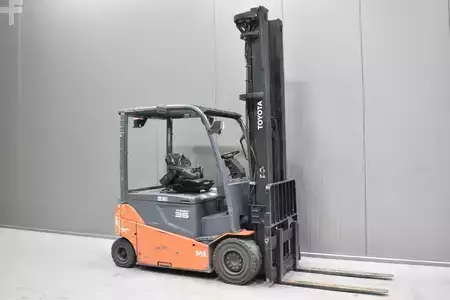 Elektro 4 Rad 2020  Toyota 8FBMT35 (1)
