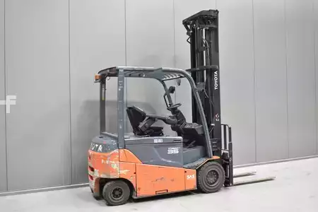 Elektro 4 Rad 2020  Toyota 8FBMT35 (4)