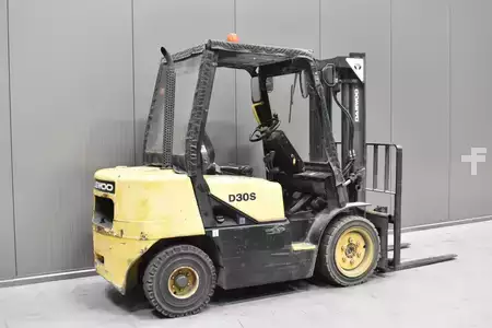 Diesel heftrucks 1999  Daewoo D 30-3 (4)