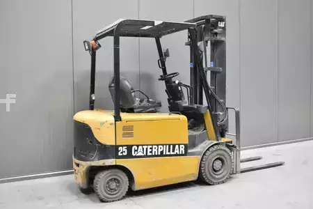Elektro čtyřkolový VZV 2006  CAT Lift Trucks EP 25 K-PAC (4)