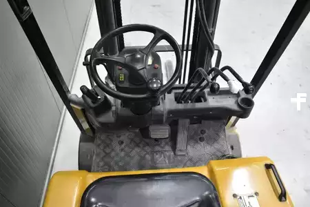 Elektro čtyřkolový VZV 2006  CAT Lift Trucks EP 25 K-PAC (7)