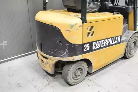 Elektro čtyřkolový VZV 2006  CAT Lift Trucks EP 25 K-PAC (8)