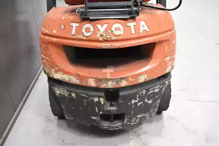 LPG VZV 2006  Toyota 42-7FGF25 (9)