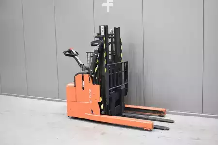 Apilador eléctrico 2012  BT RWE 120 (1)