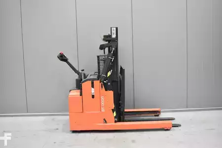 Apilador eléctrico 2012  BT RWE 120 (3)