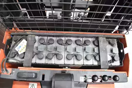 Apilador eléctrico 2012  BT RWE 120 (9)