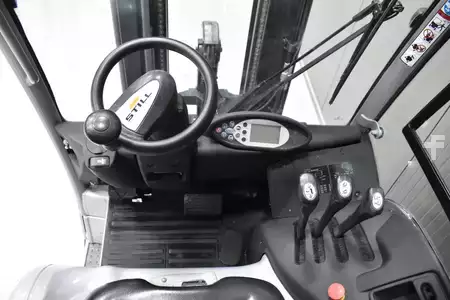 Elektromos 4 kerekű 2016  Still RX 60-20 (7)