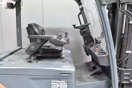 Chariots électriques à 4 roues 2016  Toyota 8FBMT35 (5)