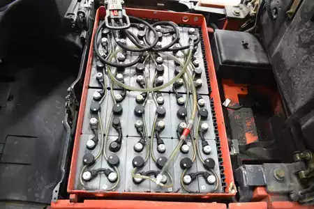 3-wiel elektrische heftrucks 2011  Linde E 16 C - 01 (11)