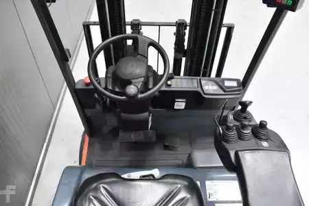 Elektro tříkolové VZV 2016  Toyota 7FBEST13 (7)