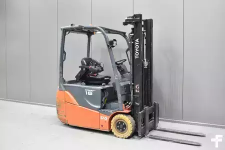 3-wiel elektrische heftrucks 2015  Toyota 8FBET16 (1)