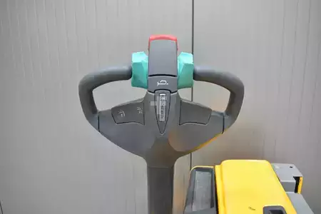 Hochhubwagen 2020  Jungheinrich EJE C20 (6)