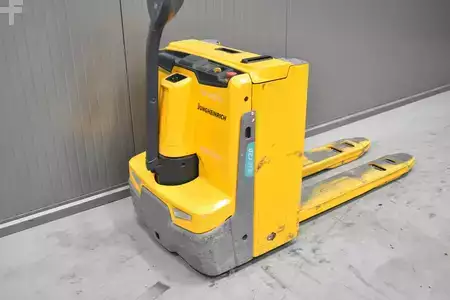 Hochhubwagen 2020  Jungheinrich EJE C20 (7)