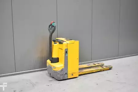 Hochhubwagen 2020  Jungheinrich EJE C20 (4)