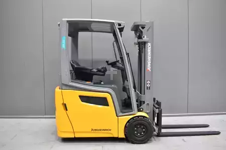 3-wiel elektrische heftrucks 2018  Jungheinrich EFG 213 (3)
