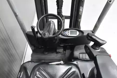Elektromos 3 kerekű 2019  Still RX 50-10 (7)