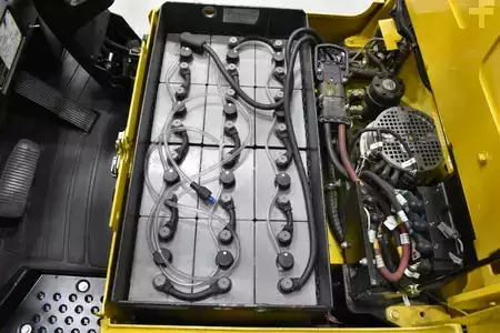 Carrelli elettrici 3 ruote 2012  Hyster A 1.3 XNT (11)