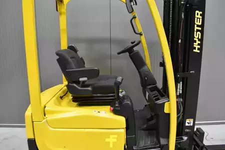Carrelli elettrici 3 ruote 2012  Hyster A 1.3 XNT (5)