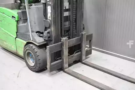 Carrelli elettrici 3 ruote 2013  Cesab B 320 (6)