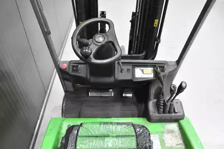 Carrelli elettrici 3 ruote 2013  Cesab B 320 (7)