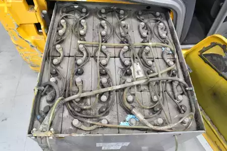 Carrelli elettrici 3 ruote 2017  Jungheinrich EFG 218 (11)